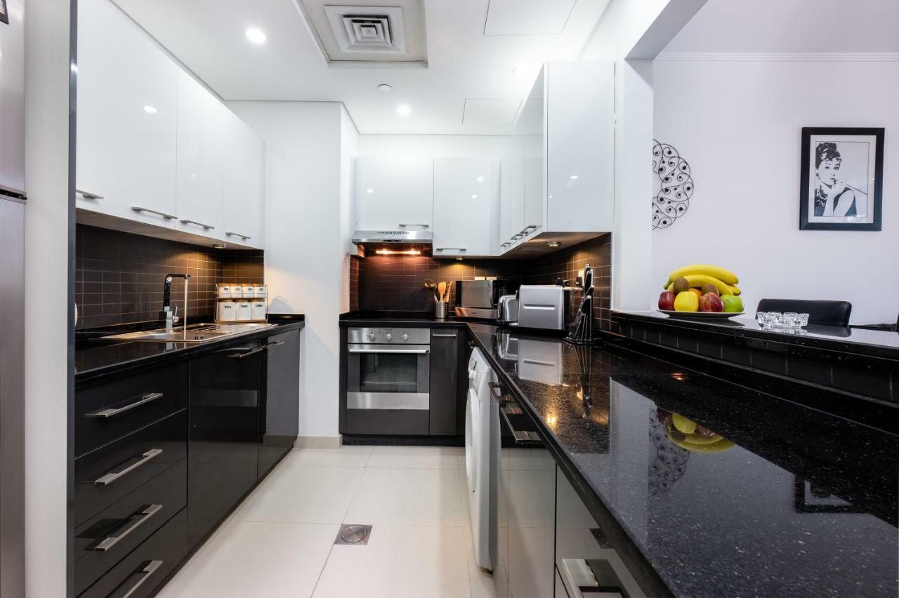 Maison Privee - Big, Bright, Luxury Marina Views Apt Next To Beach Дубай Экстерьер фото